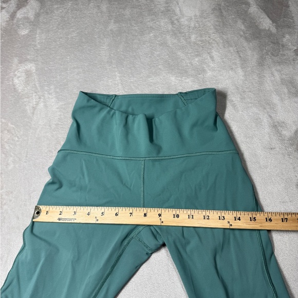Lululemon Train Times 7/8 Pant *25" Green Smoke Cropped Athletic Leggings Size 6 - Picture 10 of 17